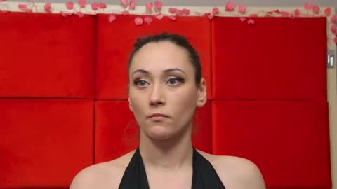 Snapshot of alice_munro chatting on 02/26/25, 08:11 AliceMunro online show from 02/26/25, 08:11