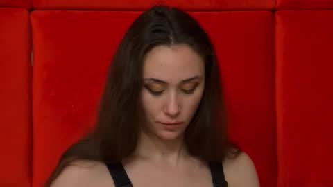 Snapshot of alice_munro chatting on 03/05/25, 02:14 AliceMunro online show from 03/05/25, 02:14