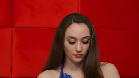 Snapshot of alice_munro chatting on 03/09/25, 04:05 AliceMunro online show from 03/09/25, 04:05