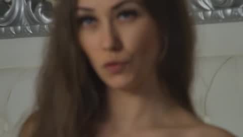 Snapshot of alice_munro chatting on 10/30/25, 08:53 AliceMunro online show from 10/30/25, 08:53