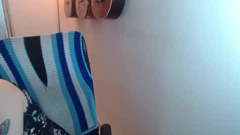 Alicia Aldara online show from 11/21/25, 03:49