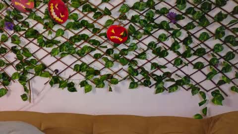 alice_rous21 online show from 10/28/25, 02:53