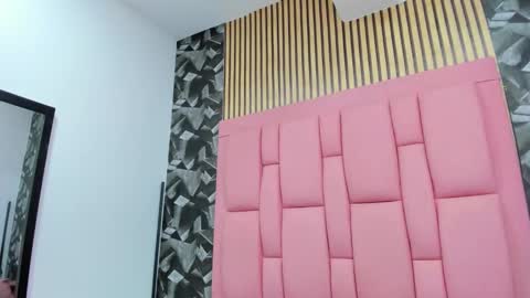 alice_rouusse online show from 11/07/25, 11:54