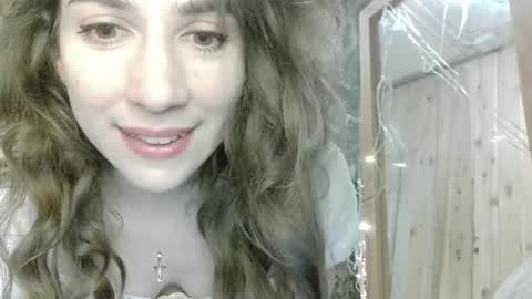 Snapshot of alice_sincere chatting on 05/02/26, 09:31 Alice Love you all online show from 05/02/26, 09:31