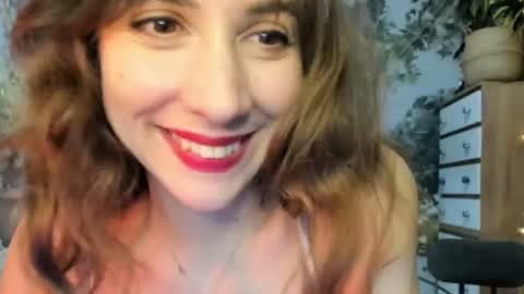 Snapshot of alice_sincere chatting on 07/05/26, 09:11 Alice Love you all online show from 07/05/26, 09:11