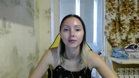 Snapshot of alice_smiles chatting on 10/11/25, 11:31 Alice smiles online show from 10/11/25, 11:31