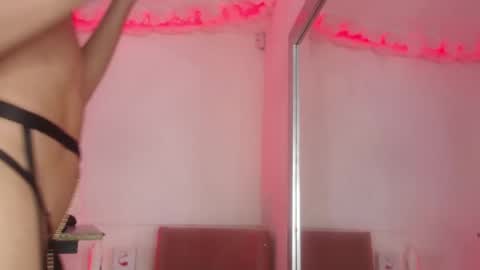 Snapshot of alice_sofia chatting on 02/02/25, 06:53 Sofia online show from 02/02/25, 06:53