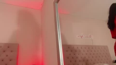 Snapshot of alice_sofia chatting on 10/29/25, 01:02 Sofia online show from 10/29/25, 01:02