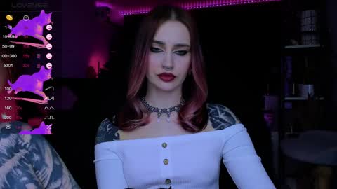 Snapshot of alice_specter chatting on 04/21/26, 06:44 Alice online show from 04/21/26, 06:44