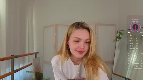 Snapshot of alice_tucci chatting on 05/23/26, 04:00 Alice online show from 05/23/26, 04:00