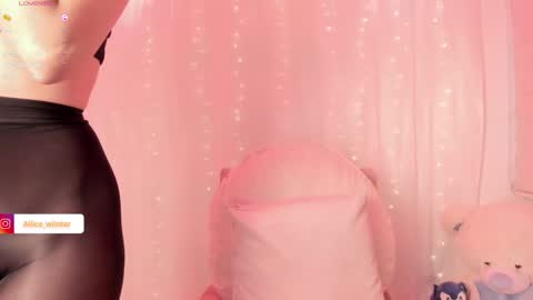 Alice  online show from 10/03/25, 06:16