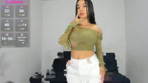 Snapshot of alice_williiams chatting on 05/06/26, 03:06 alice williiams online show from 05/06/26, 03:06
