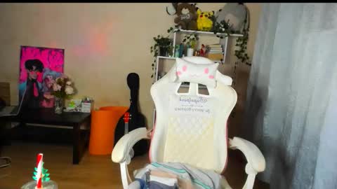 AliceCasey online show from 11/27/25, 03:25