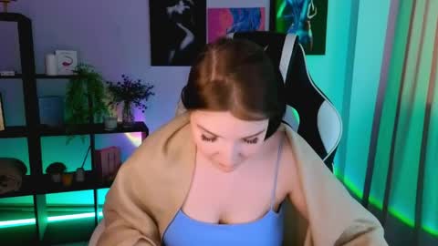 alicechanell online show from 05/22/26, 04:19