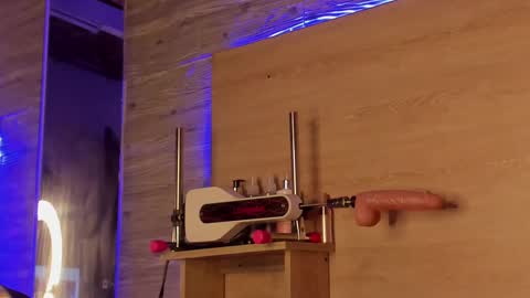 Alice  online show from 02/22/25, 12:38