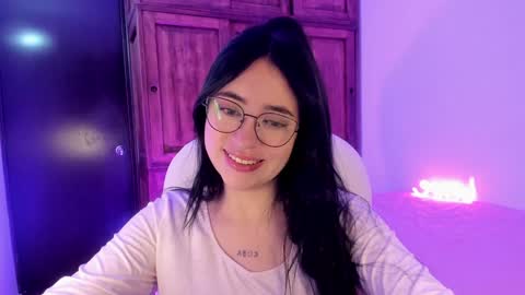 Snapshot of alicee_2 chatting on 02/06/25, 10:26 Aliceee .. 97YP9VWGZHrefnav wishlist lists 1 online show from 02/06/25, 10:26