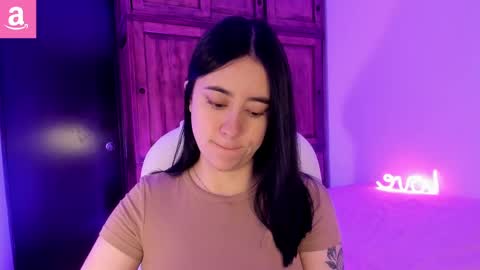 Snapshot of alicee_2 chatting on 03/06/25, 10:09 Aliceee .. 97YP9VWGZHrefnav wishlist lists 1 online show from 03/06/25, 10:09