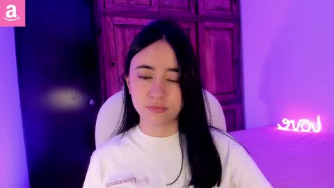 Snapshot of alicee_2 chatting on 03/12/25, 07:59 Aliceee .. 97YP9VWGZHrefnav wishlist lists 1 online show from 03/12/25, 07:59