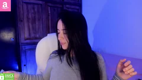 Snapshot of alicee_2 chatting on 10/27/25, 12:15 Aliceee .. 97YP9VWGZHrefnav wishlist lists 1 online show from 10/27/25, 12:15