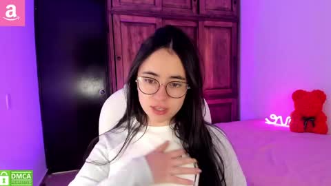 Aliceee  ..   97YP9VWGZHrefnav wishlist lists 1 online show from 04/20/26, 10:33