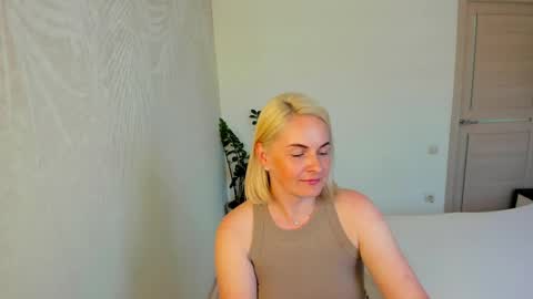 Alicee online show from 06/03/26, 02:33