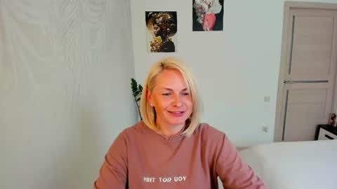 Alicee online show from 07/17/26, 10:44