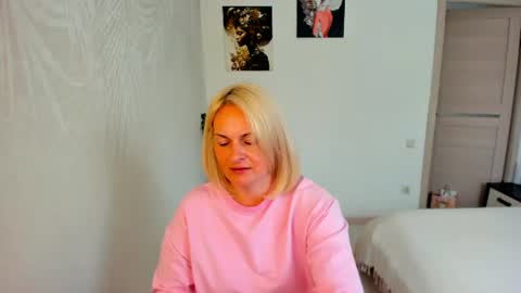 Alicee online show from 07/19/26, 08:51