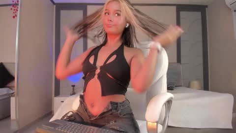 Snapshot of alicee_clark_ chatting on 02/28/26, 12:39 alicee_clark_ online show from 02/28/26, 12:39