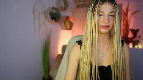 Alicee Kiss online show from 12/29/24, 08:04