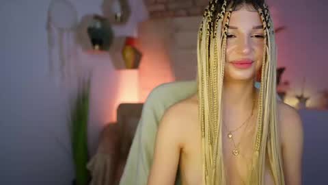 Alicee Kiss online show from 01/06/25, 10:15