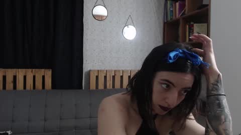 alicee_logan_ online show from 02/21/25, 05:13