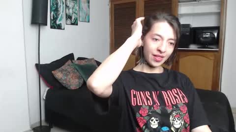 alicee_logan_ online show from 01/12/26, 02:06