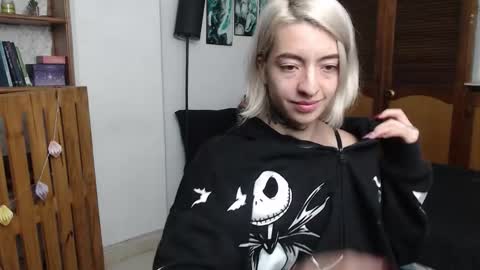 alicee_logan_ online show from 03/10/26, 12:48