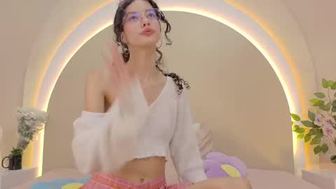 alice online show from 09/10/25, 04:51