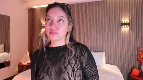 Alice  online show from 10/28/25, 04:27