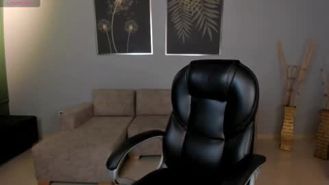 Alice online show from 03/12/25, 03:02