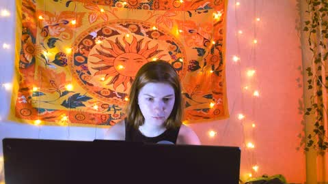 Alice online show from 04/09/26, 05:18