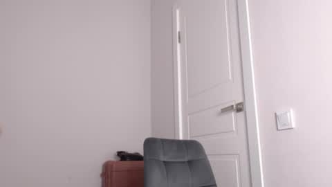 Alice online show from 11/28/25, 01:14