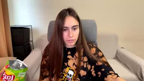 alicekollt online show from 11/11/25, 10:26