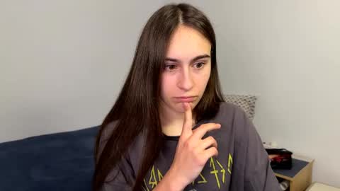 alicekollt online show from 05/18/26, 07:31