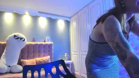 Snapshot of alicelee_ chatting on 03/04/26, 12:55 Alice online show from 03/04/26, 12:55