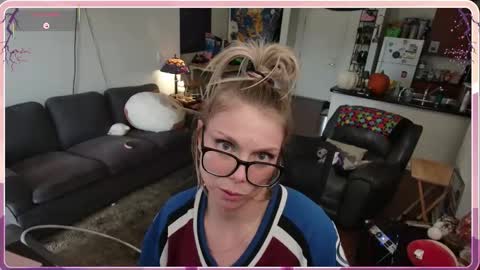 Alice Liddell online show from 11/12/25, 06:52