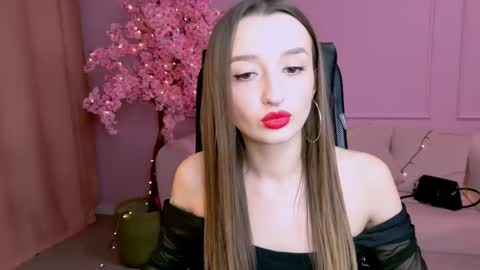 Alice online show from 09/19/25, 01:12