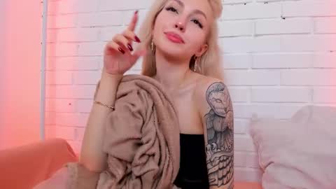 alicemonro online show from 12/04/25, 02:43