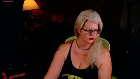 Alices Curiosity online show from 04/28/26, 02:21