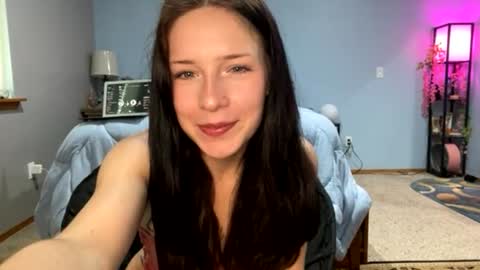 Snapshot of alicestoneee chatting on 06/21/26, 07:49 StonyBabe online show from 06/21/26, 07:49
