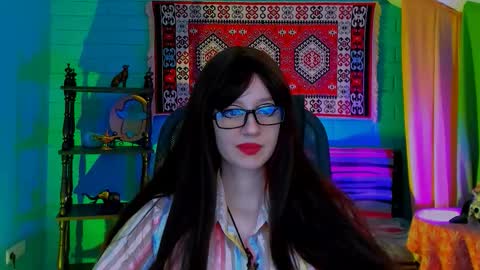 alicewelch_ online show from 10/12/25, 08:13