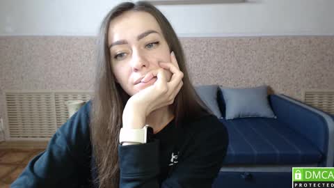 Snapshot of alicewonderful22 chatting on 01/14/25, 04:29 Alice online show from 01/14/25, 04:29