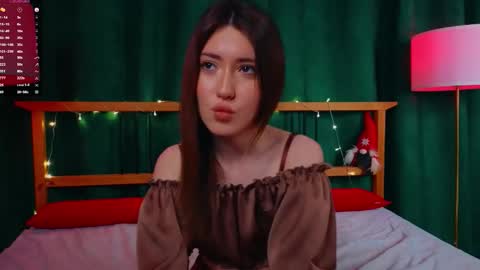 Snapshot of alicezimmer chatting on 02/17/26, 07:42 Alice 3 online show from 02/17/26, 07:42