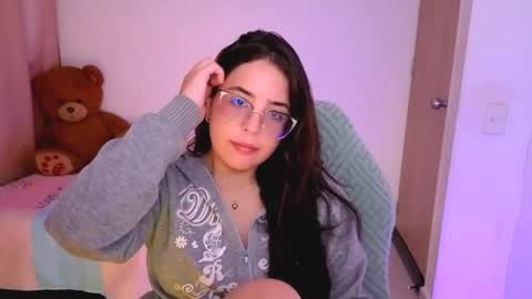 Snapshot of alicia_hotxx chatting on 03/18/26, 07:06 alison online show from 03/18/26, 07:06